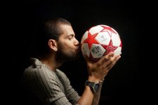 Dani_Alves_pintas_nada.jpg